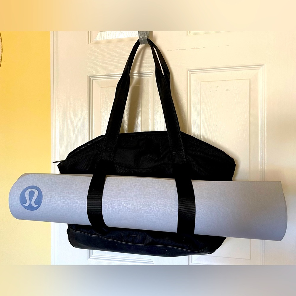 lululemon athletica Black Tote Yoga Gym bag (mat NOT included)